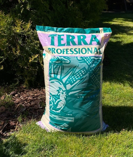 Canna Terra Professional 50L - ziemia kwiatowa z perlitem i kompostem